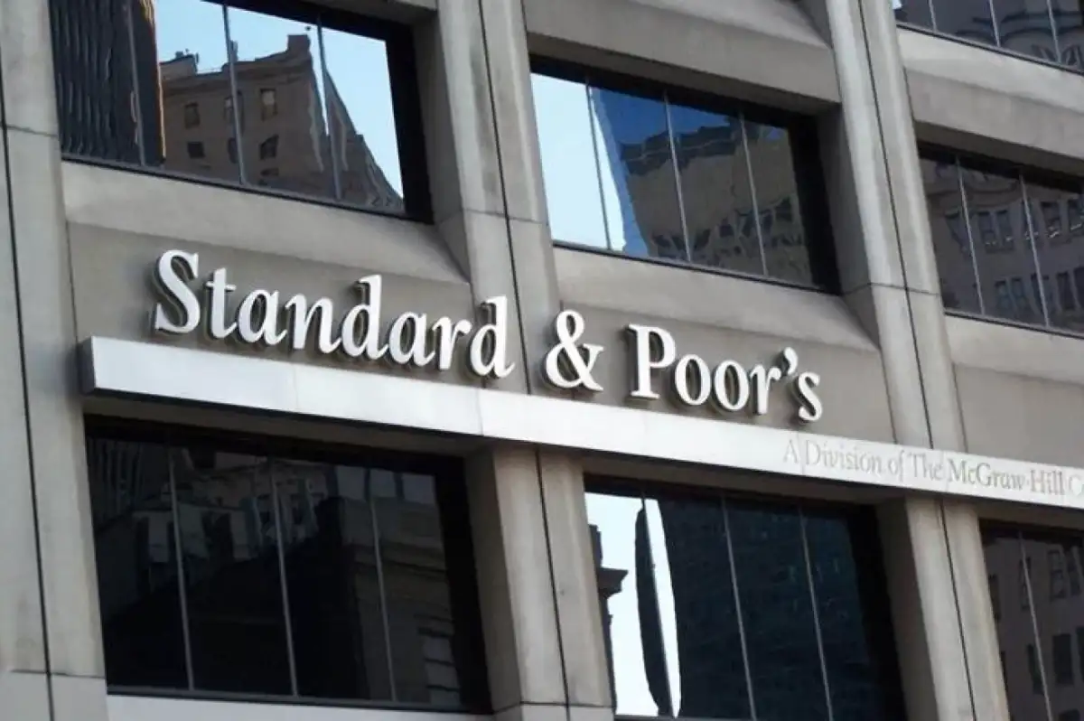 S&P Türkiye'nin Kredi Notunu BB-'ye Yükseltti