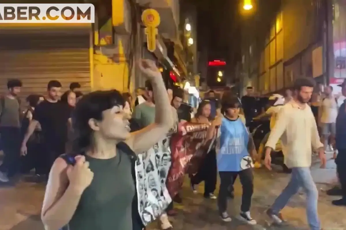 Suruç Katliamı'nı Anma Yürüyüşüne Polis Müdahalesi! Eylemciler Gözaltına Alındı