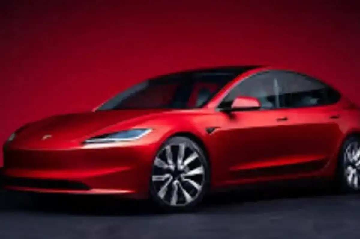 Tesla ABD’de Bulunan 1.8 Milyon Aracı için Geri Çağrıda Bulundu!