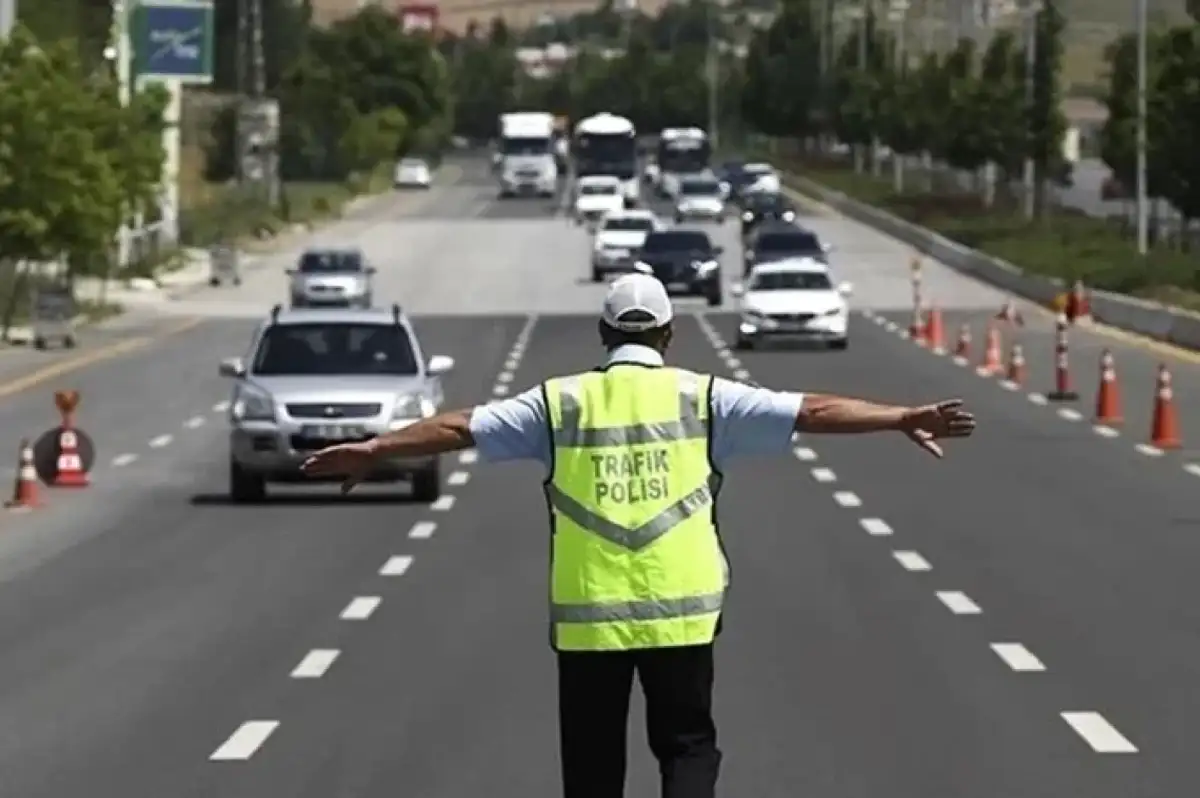 Trafiğe Çıkacaklar Dikkat: Yarın Ankara'da Bu Yollar Kapalı!