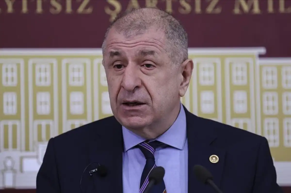 Ümit Özdağ Bir Kez Daha Zafer Partisi Genel Başkanı Seçildi