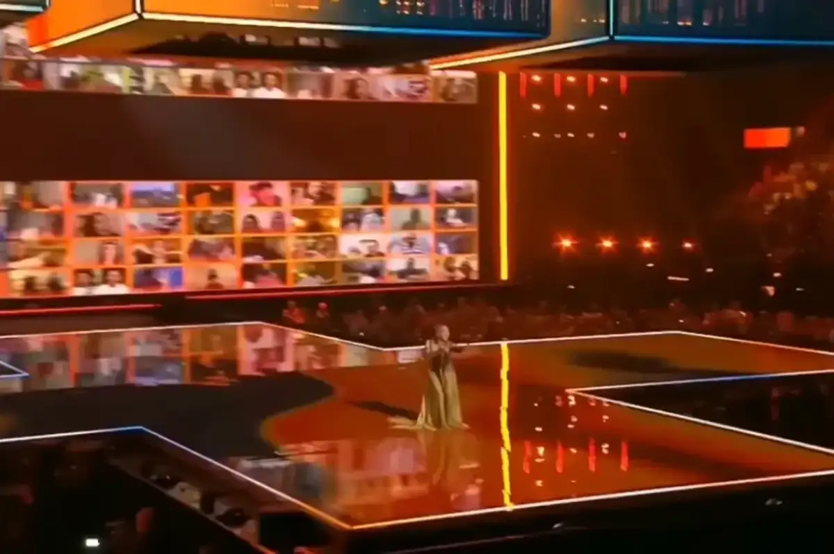 Ünlü Şarkıcı Sağlık Sorunları Nedeniyle Konserlerini İptal Etti