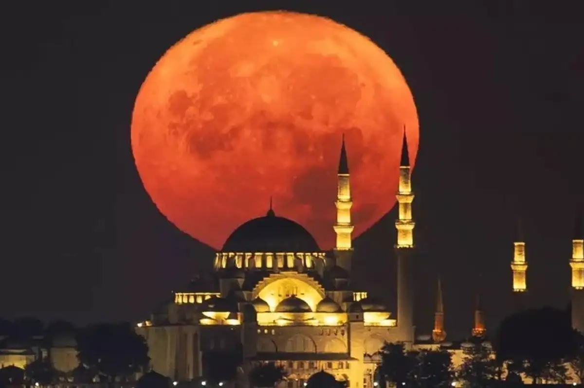 Regaip Kandili Bugün İdrak Edilecek: Hangi İbadetler Yapılır?