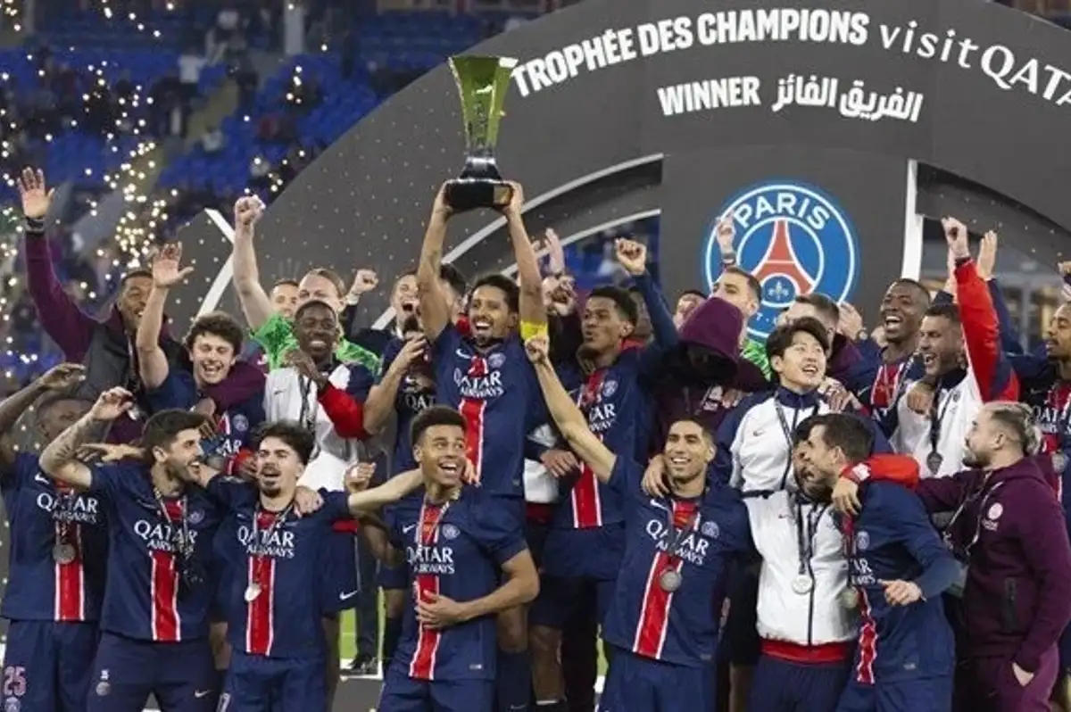 Fransa Süper Kupası'nın sahibi Paris Saint Germain