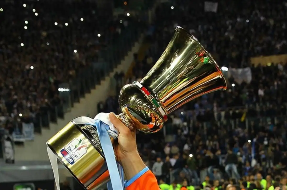 İtalya Süper Kupası'nın Sahibi Milan! Inter'i Son Dakikalarda Devirdi