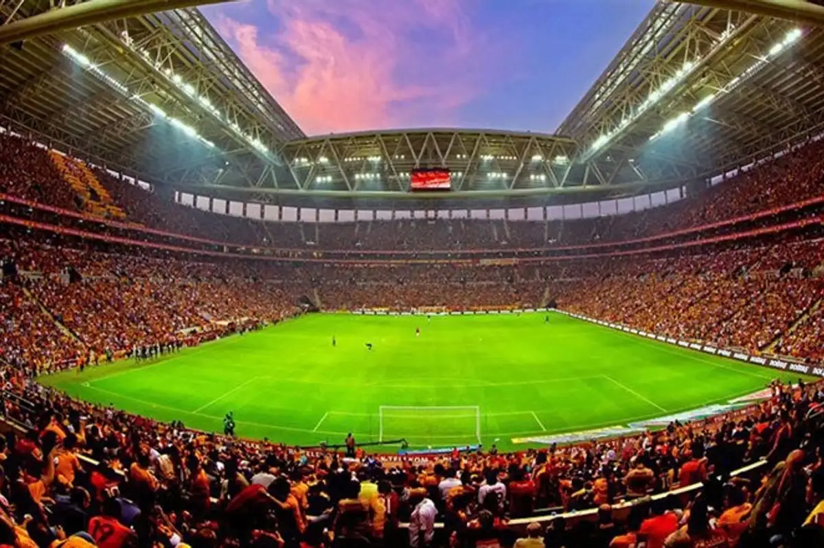 Galatasaray'dan Taraftarı Sevindirecek Transfer Listesi: 2 Dünya Yıldızı Aday