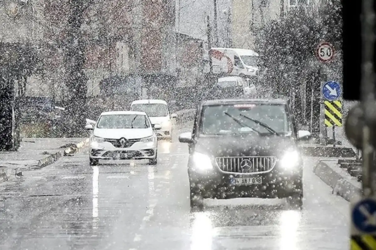 İstanbul'a Ne Zaman Kar Yağacak? Hafta Sonu Yağış Var Mı?