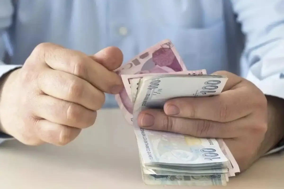 Ek Zam Bekleyen Emekliler için Yeni Bir Umut Işığı Doğdu: Maaşlara Refah Payı Gelebilir