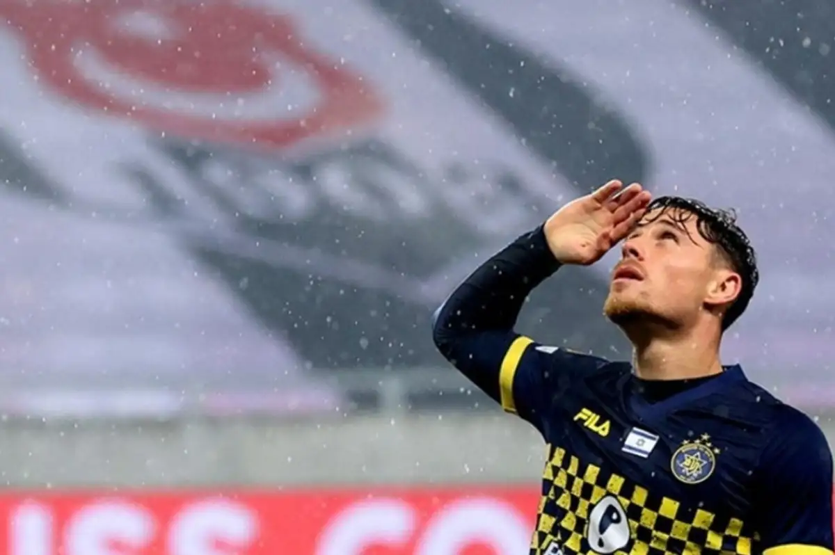Maçta Asker Selamı Veren İsrailli Futbolcuya UEFA'dan Ceza!
