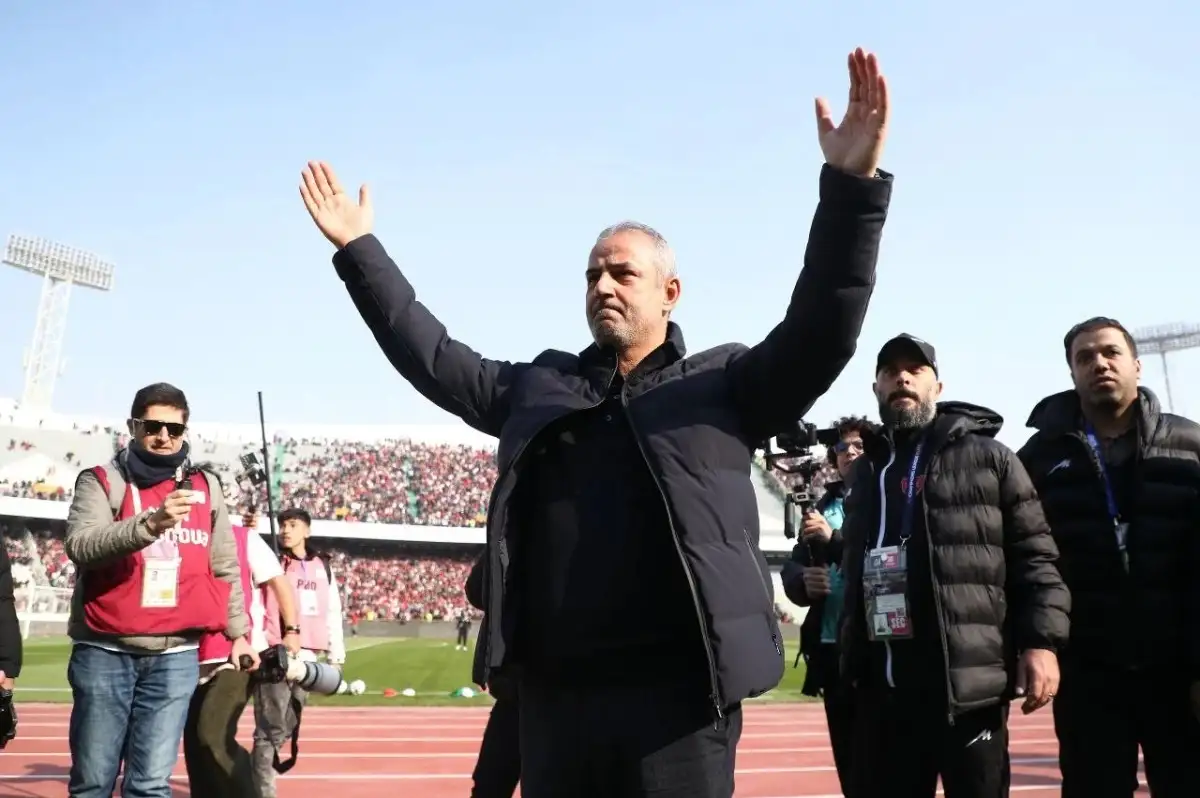 İsmail Kartal'a Kötü Sürpriz: İran'da Tribünler Karıştı!