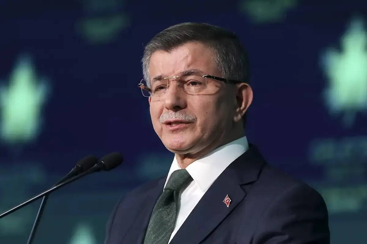 Ahmet Davutoğlu'ndan CHP'ye Tanju Özcan Çağrısı: "Görevden Alın"