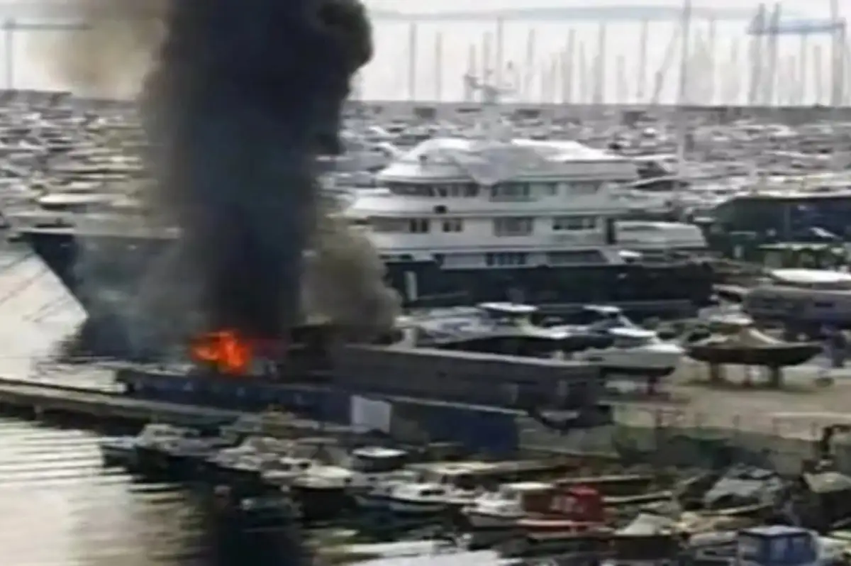 İstanbul Pendik Marinada Yangın! Ekipler Yangına Müdahale Ediyor