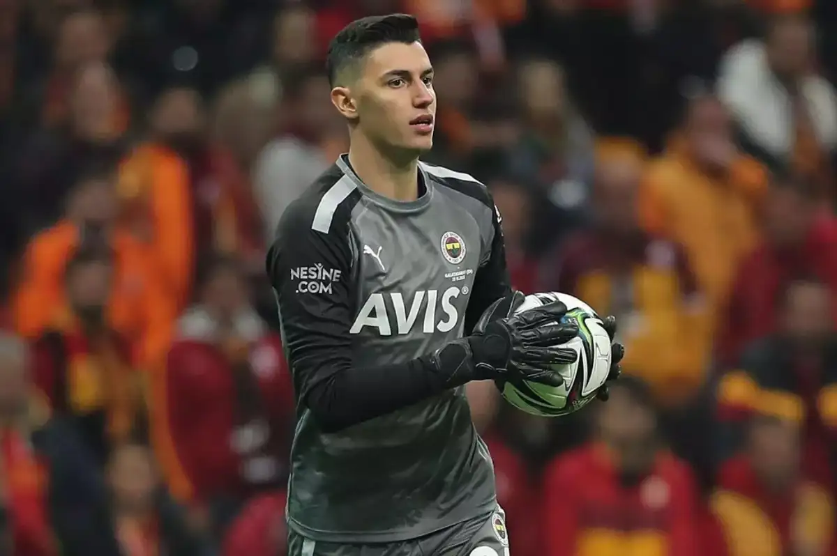 Berke Özer Galatasaray'a Geliyor