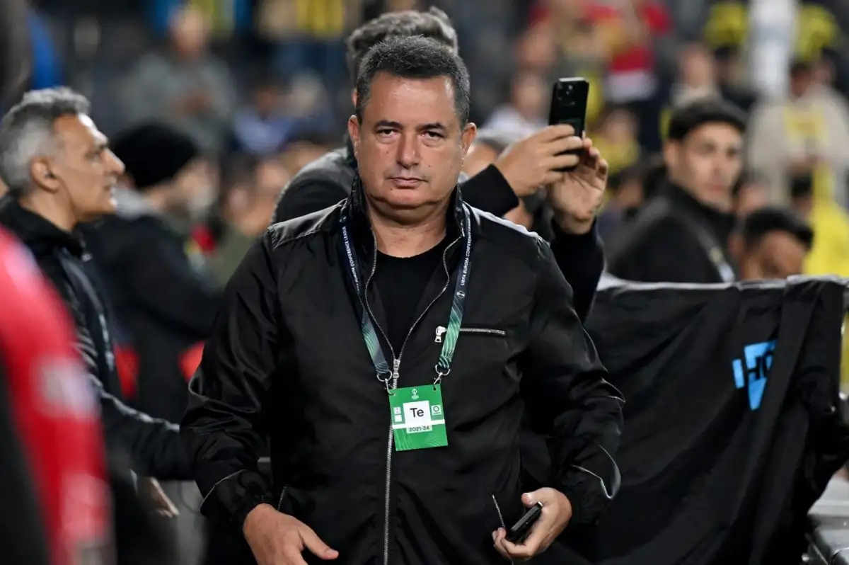 Acun Ilıcalı'dan Mertens'e Sert Sözler: "Dzeko Kafa Yedi, Adam Gibi Ayakta Durdu"
