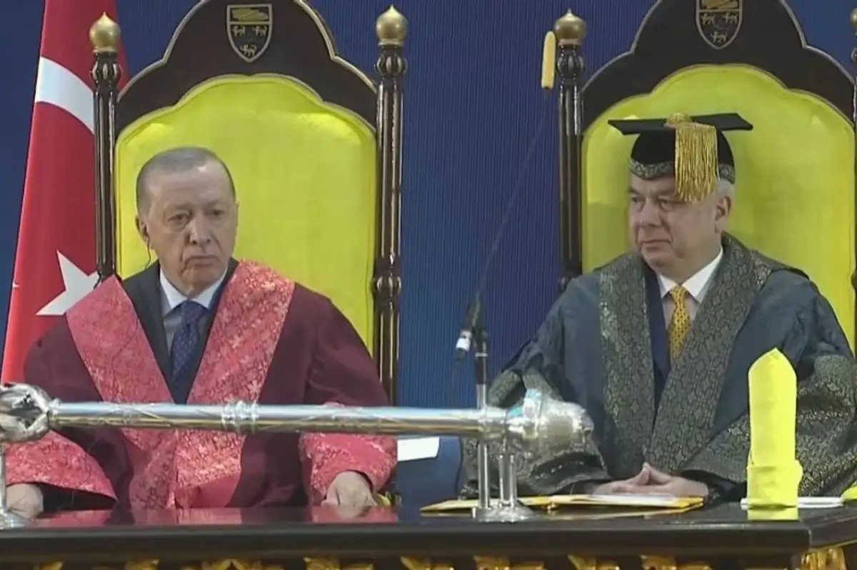 Cumhurbaşkanı Erdoğan'a Malezya'da Fahri Doktora Beratı Verildi