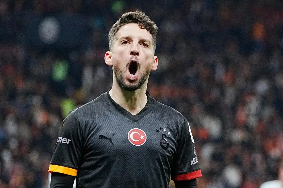 Galatasaray'dan Dries Mertens Paylaşımı