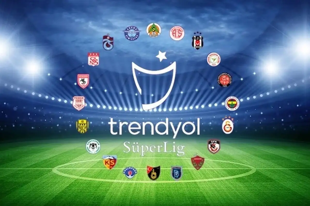 Süper Lig'de Kadro Değerleri Güncellendi: Zirvede Başakşehir Yer Aldı