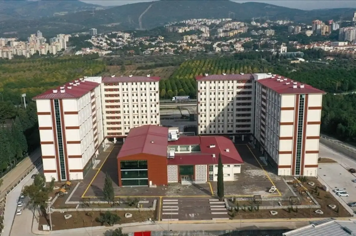 AK Parti'den KYK Yurdu Sorunlarına Yanıt