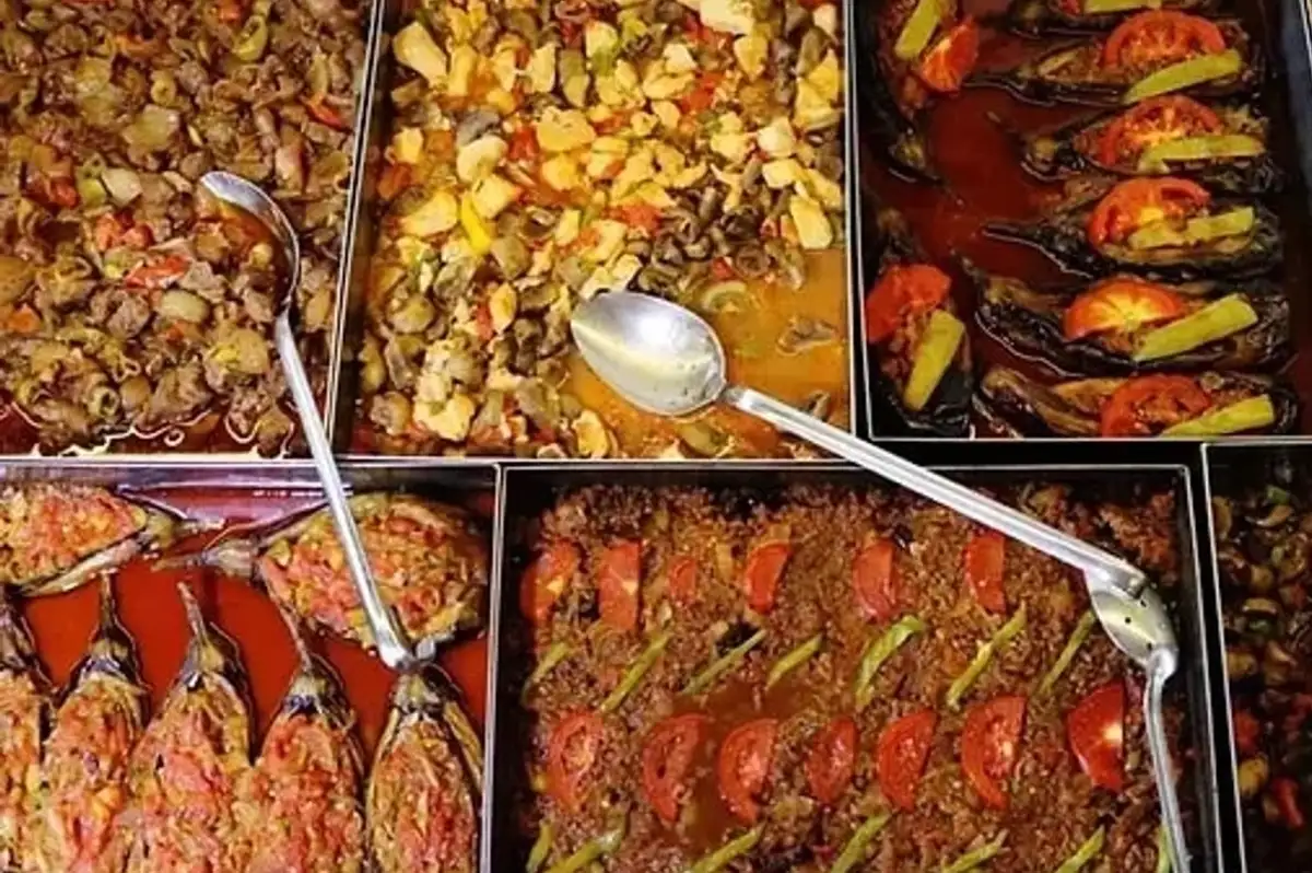 Meclis Lokantasındaki Yemek Fiyatları Yeniden Gündem Oldu