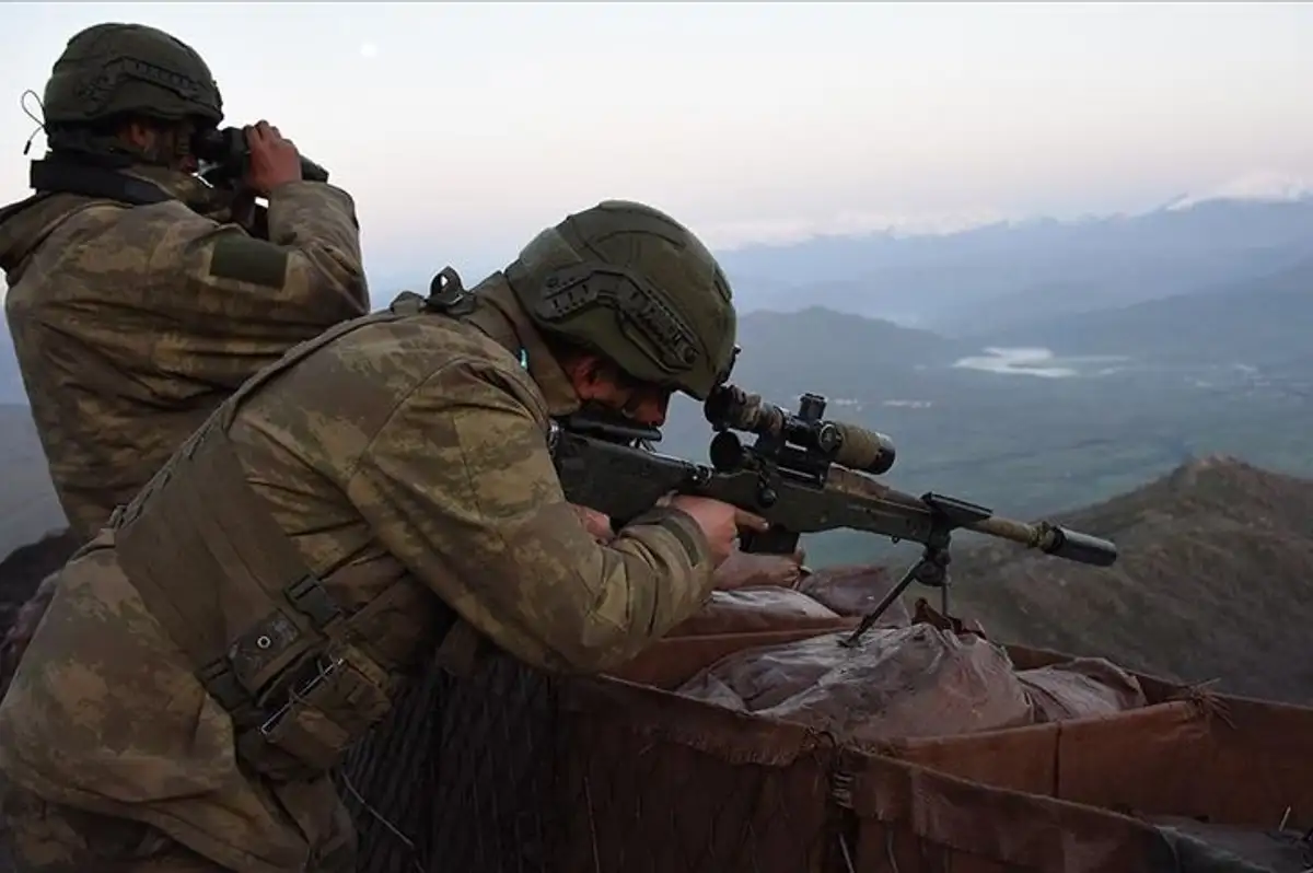 Irak ve Suriye'de 3 Terörist Etkisiz Hale Getirildi
