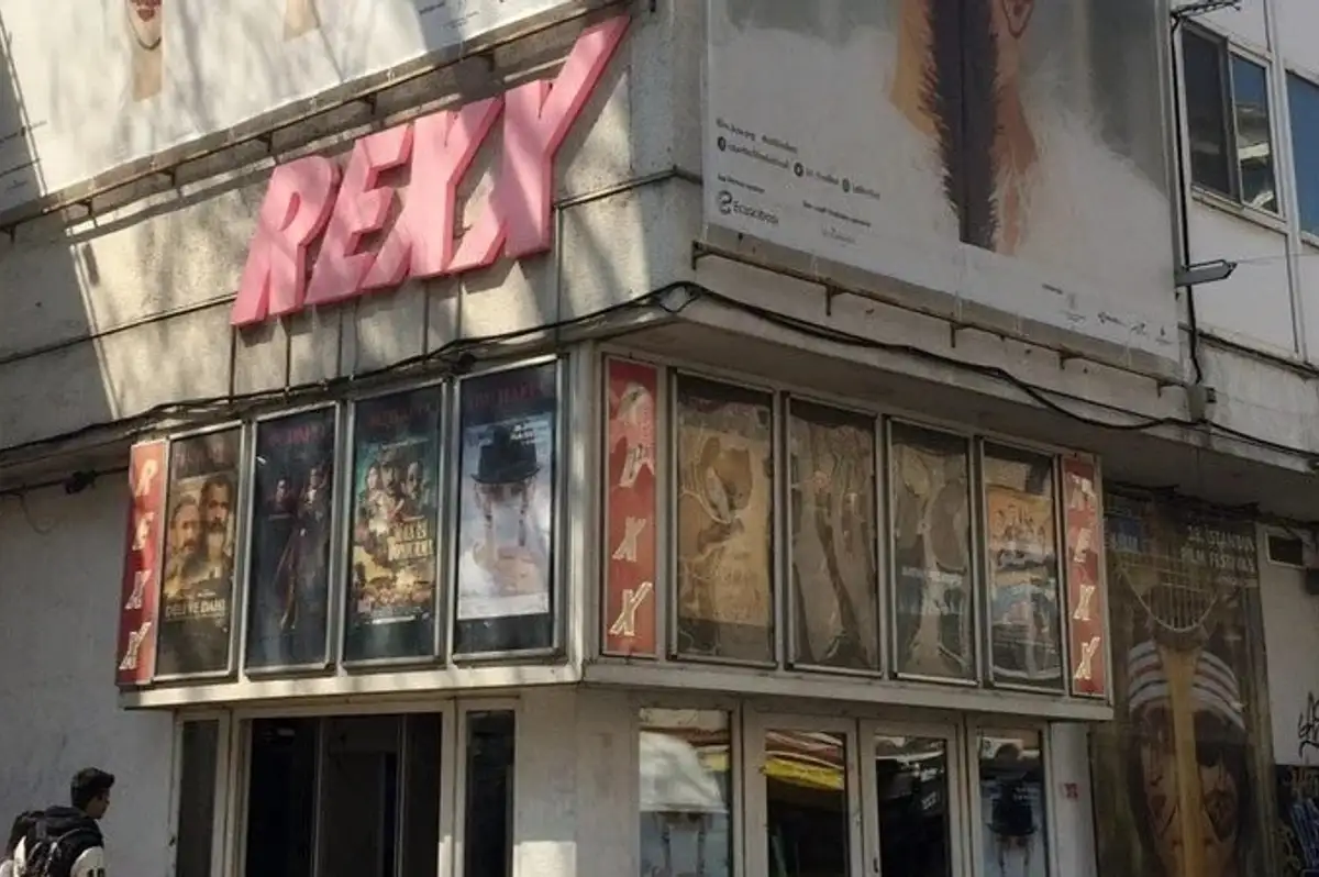 Rexx Sineması'nın Yıkımına Başlandı