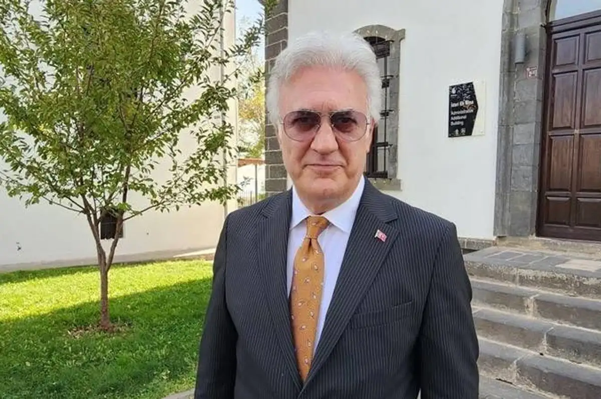 Tamer Karadağlı'ya "Yılın Başarılı Bürokratı" Ödülü