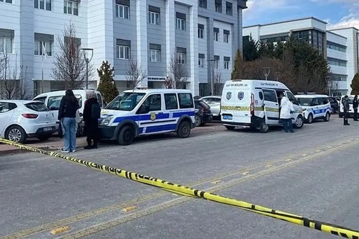 Selçuk Üniversitesi'nde Dekan Yardımcısını Vuran Öğrenci İntihar Etmişti! Ailesi Organlarını Bağışladı
