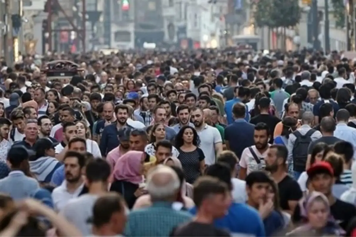 Türkiye'de Bütçe Açığı ve İşsizlik Artıyor