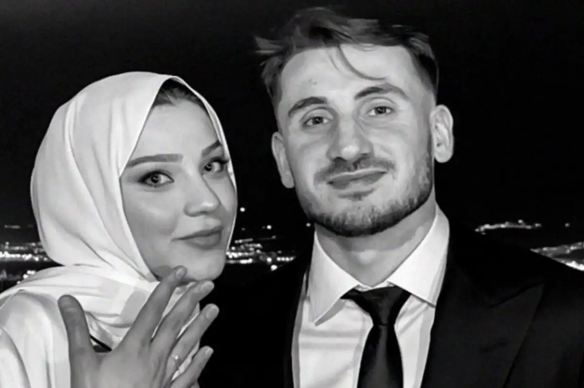 Kerem Aktürkoğlu'ndan Nişanlısına Romantik Jest