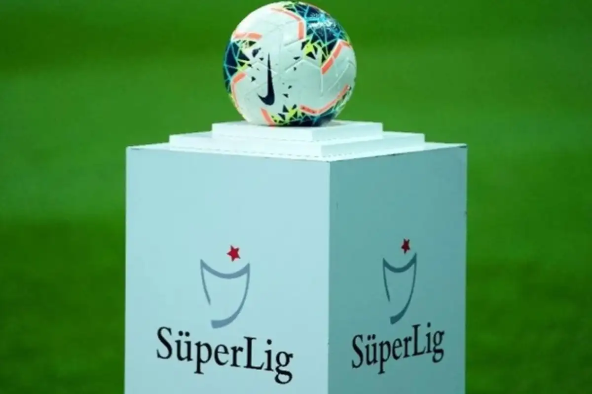 Süper Lig'e Play-Off Sistemi Gelecek mi?
