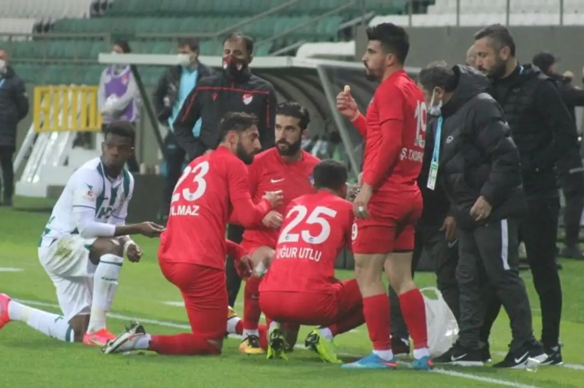 UEFA'dan Hakemlere Ramazan Ayı Uyarısı