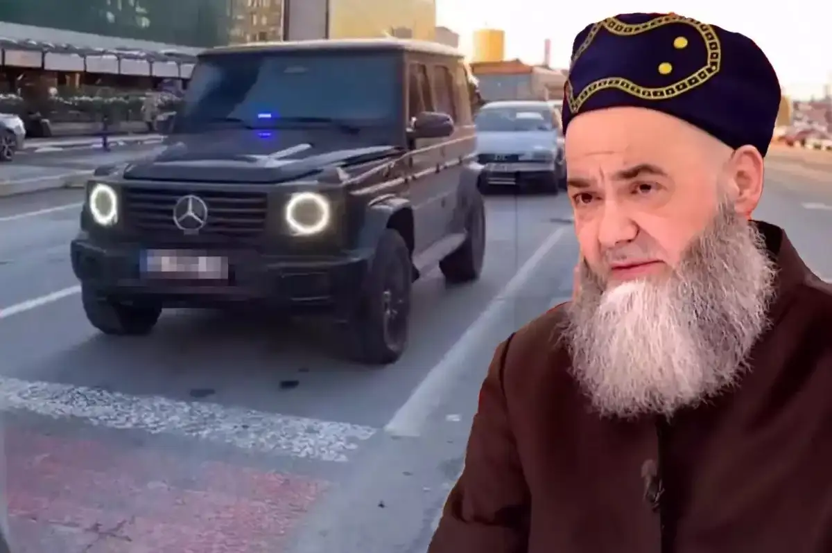 Cübbeli Ahmet'ten Çakarlı Aracıyla Tepki Toplayan Kızı Hakkında İlk Yorum: "Bu İşte FETÖ'nün Parmağı Var"
