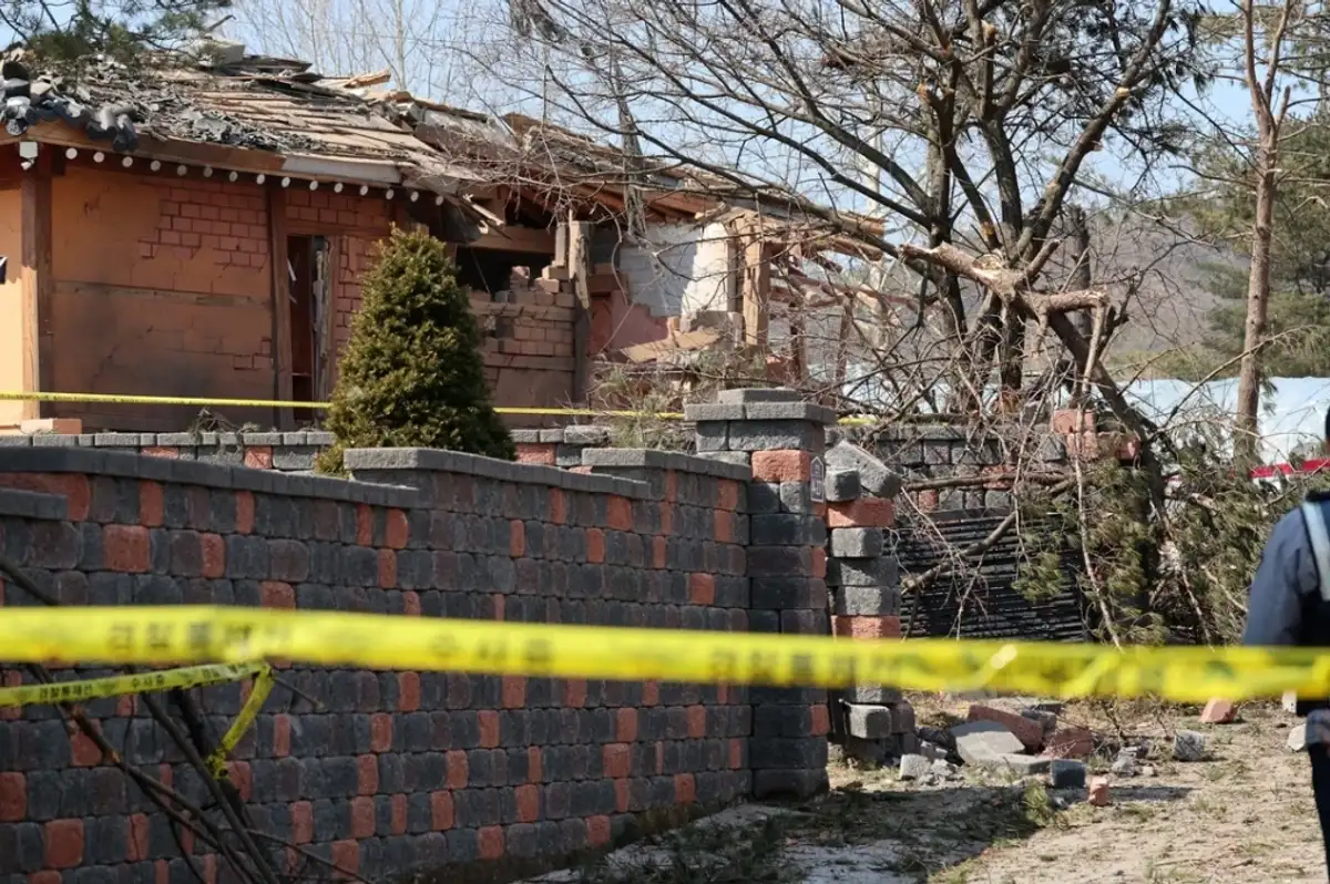 Savaş Uçağı Tatbikatında Feci Hata: Bombalar Yanlışlıkla Sivillerin Üzerine Düştü!