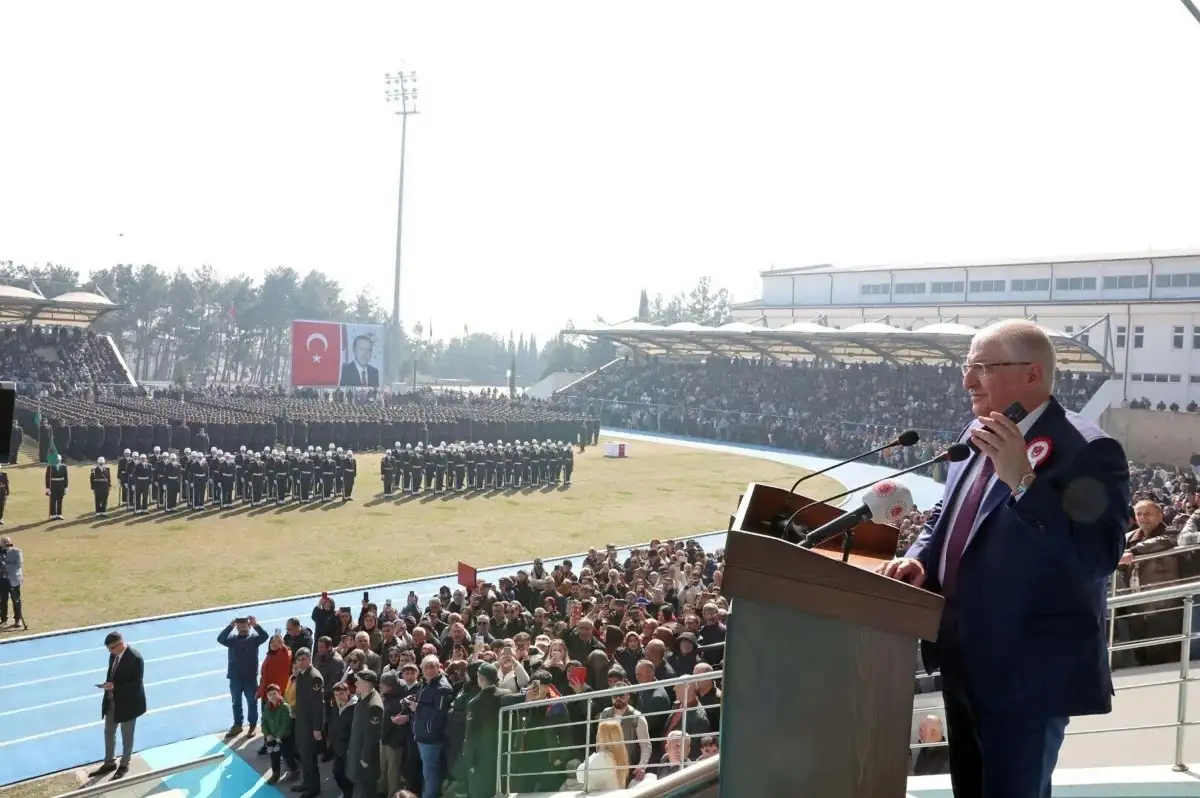 Bakan Güler'den Terör Örgütlerine Silah Bırakma Çağrısı