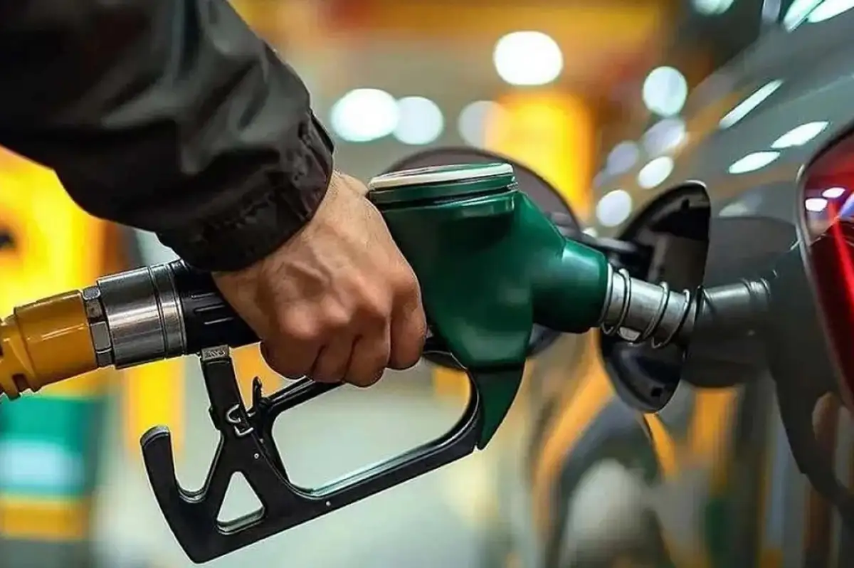 Akaryakıt Fiyatlarına Zam Geldi mi? 17 Mart Benzin, Motorin, LPG Kaç Lira?