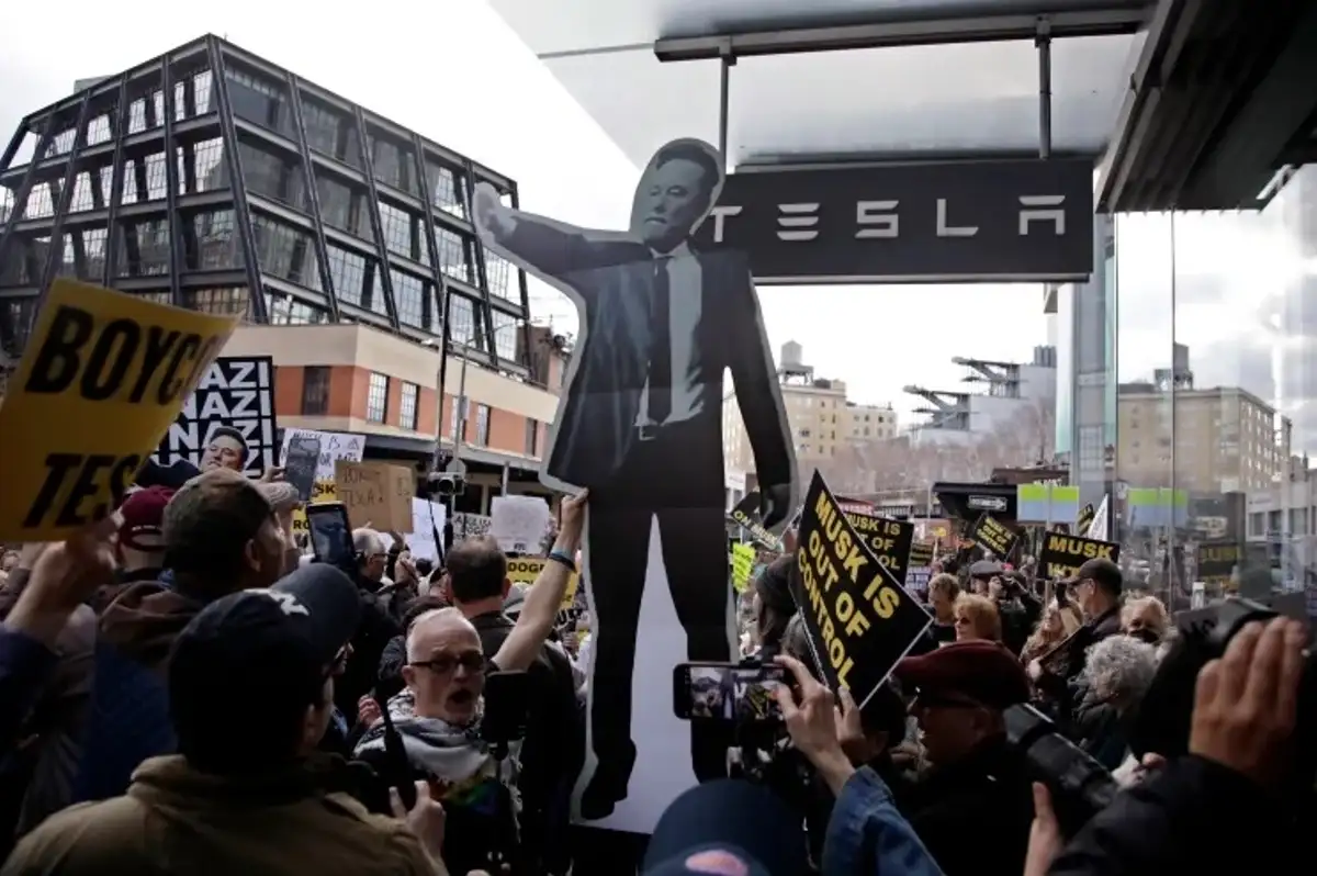Tesla 29 Mart'ta Protesto Edilecek