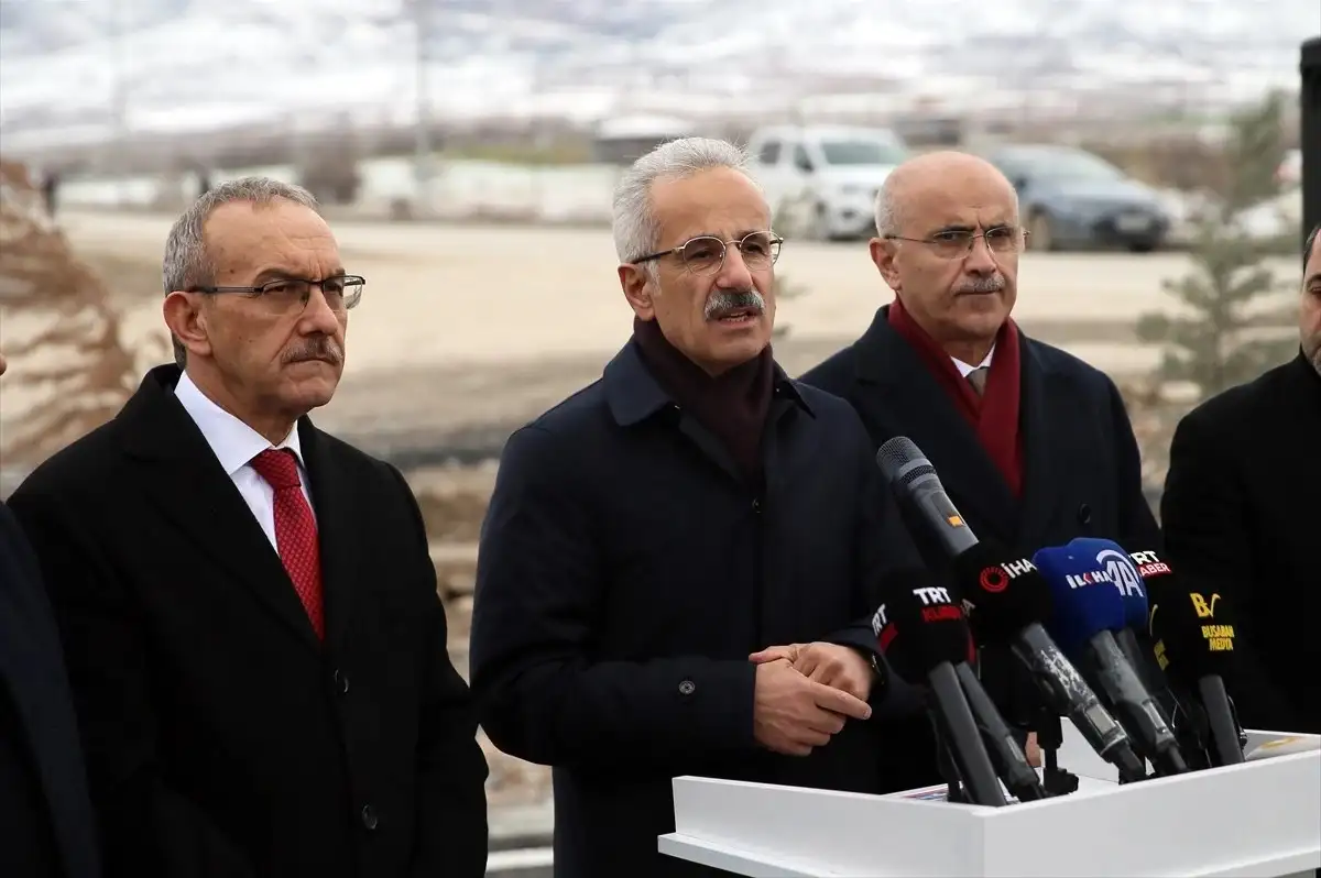 Uraloğlu: "Ümraniye'deki Metro Projesi İBB'den Devralınmadı"