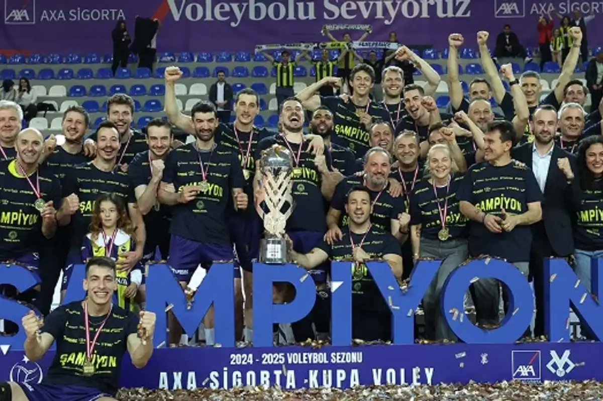 Axa Sigorta Kupa Voley Şampiyonu Fenerbahçe Medicana Oldu