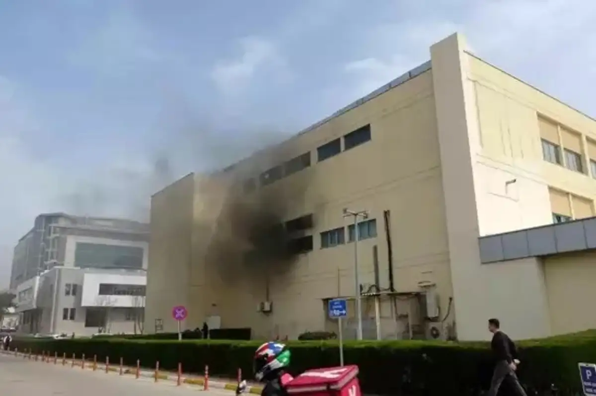 Akdeniz Üniversitesi Tıp Fakültesi Hastanesi'nde Yangın