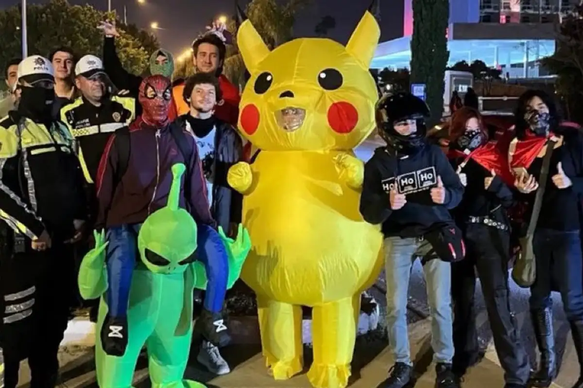 Eylemci 'Pikachu' Dünya Basınında! İşte Gelen Yorumlar