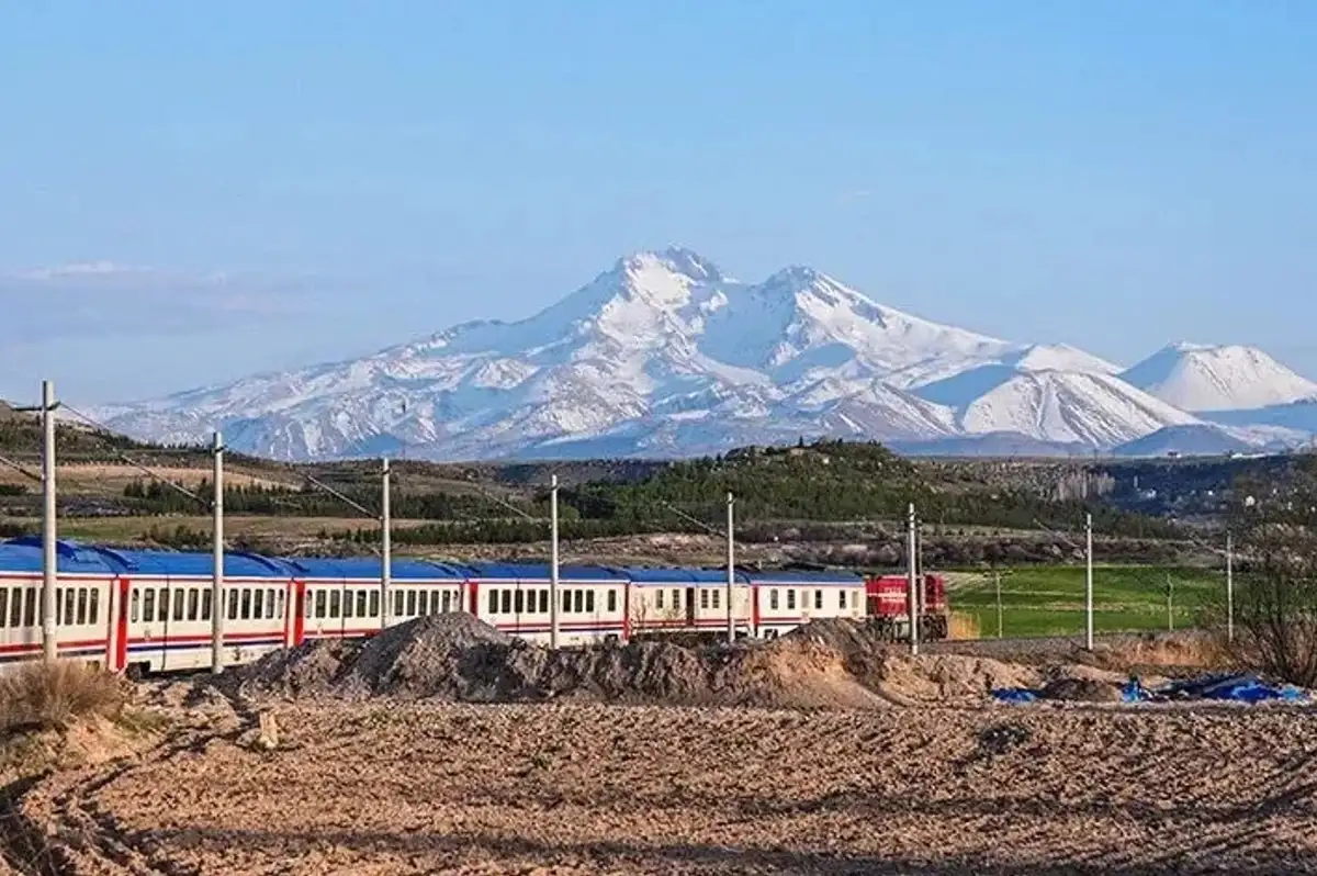 Turistik Diyarbakır Ekspresi 11 Nisan'da Yola Çıkıyor