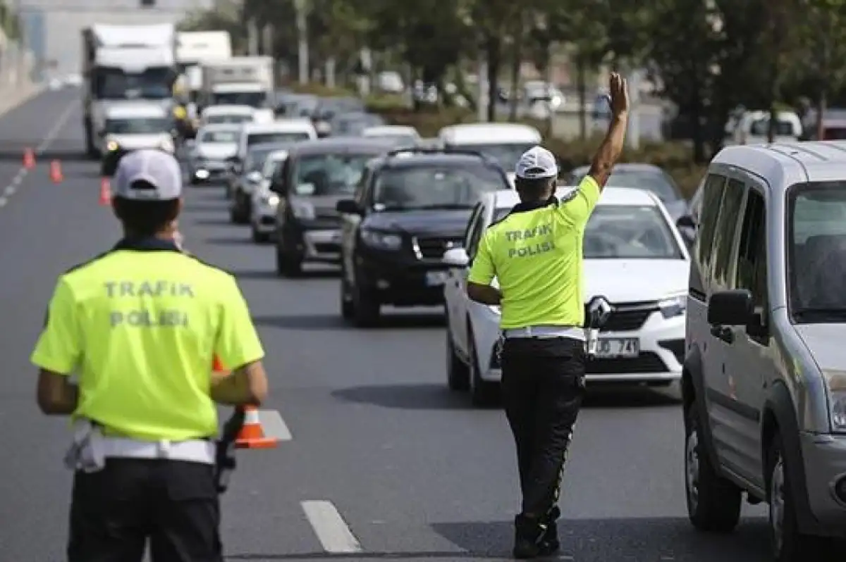 Bayram Tatilinde Trafik Tedbirleri Artırıldı