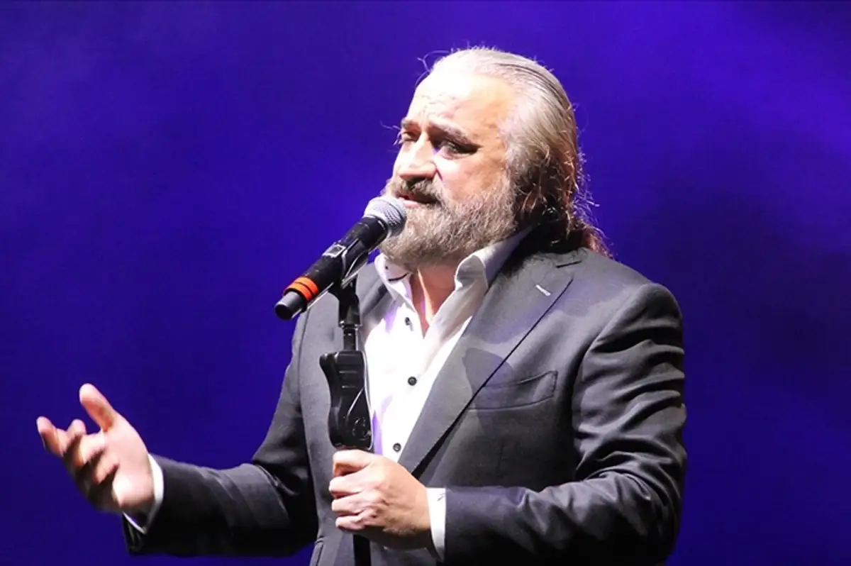 Volkan Konak'ın Cenaze Töreninde Kızı Şimal Konak Fenalaştı! Eşi Selma Konak'ın Sözleri Yürek Burktu