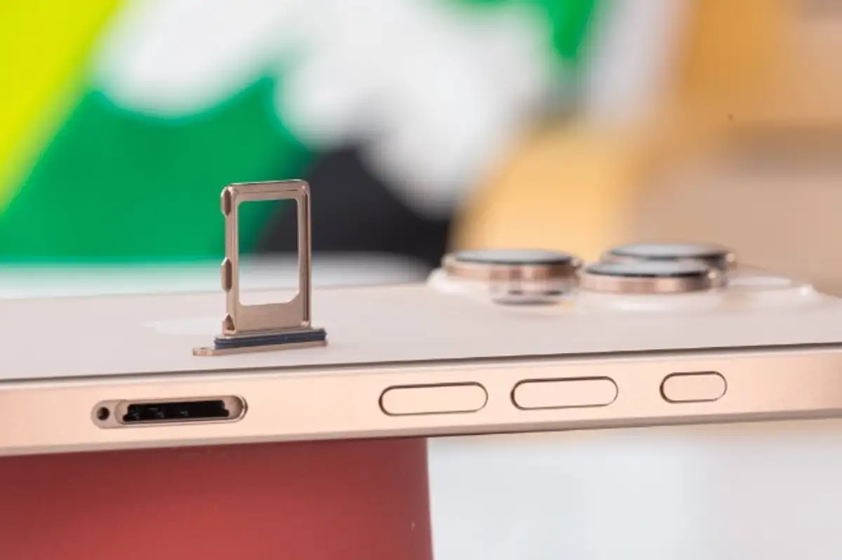 Apple iPhone'lar için Katı Hal Dokunsal Tuşlar Üzerinde Çalışıyor