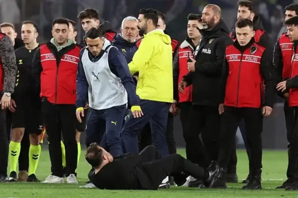 Olaylı Derbi Sonrası Okan Buruk için Flaş Sözler: "Avrupa Hayalinin Sonu!"