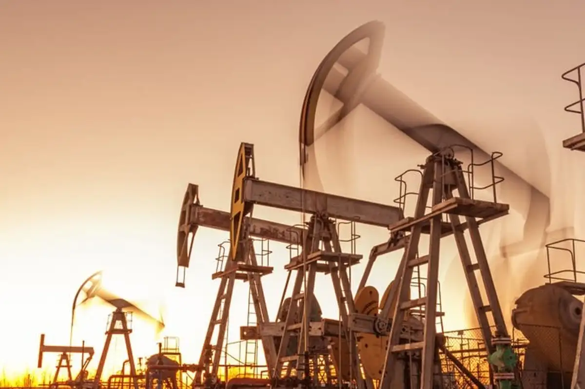 Petrolde ABD Yaptırımlarına Rağmen Toparlanma Görüldü
