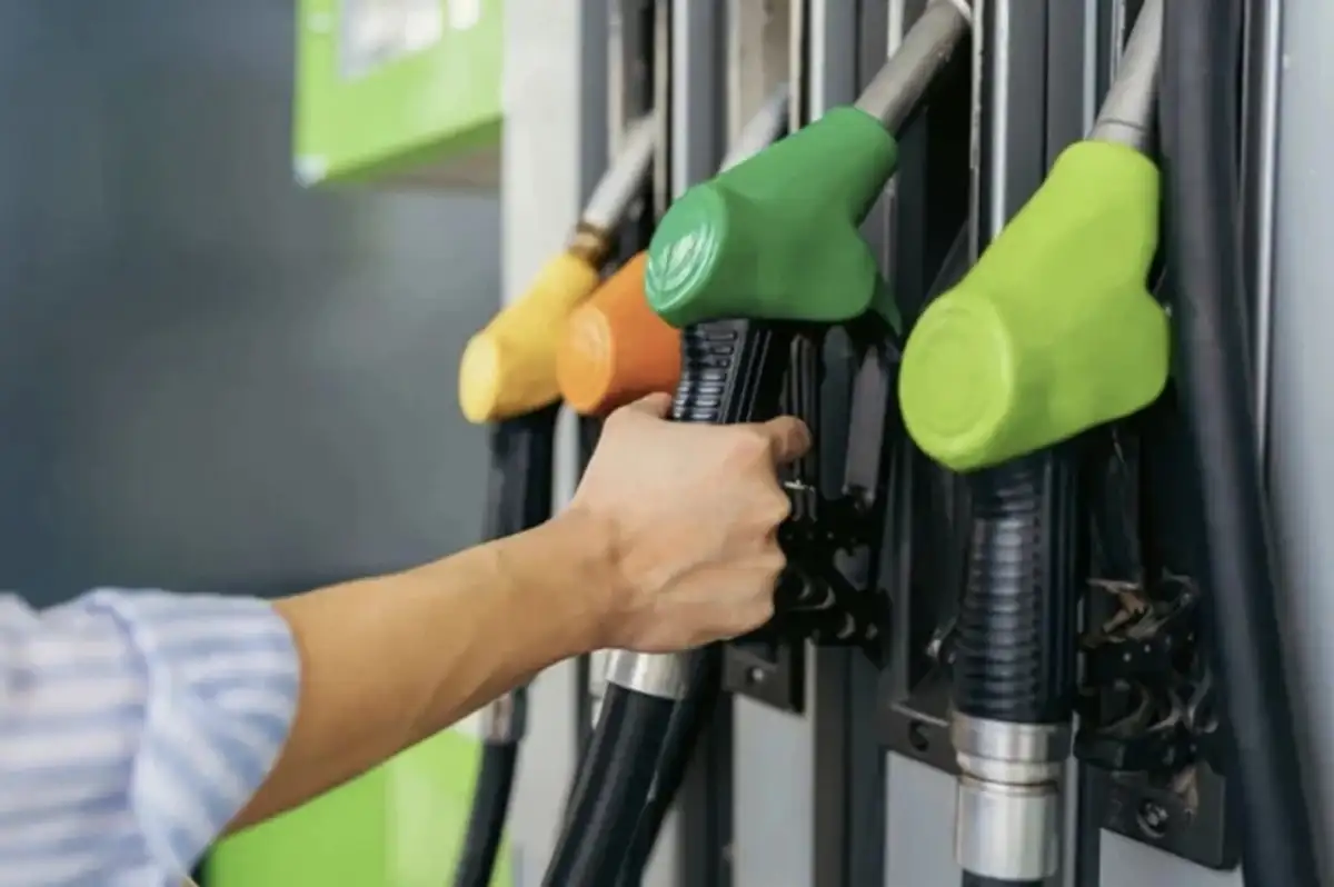 Benzine Aynı Haftada İkinci Kez İndirim!