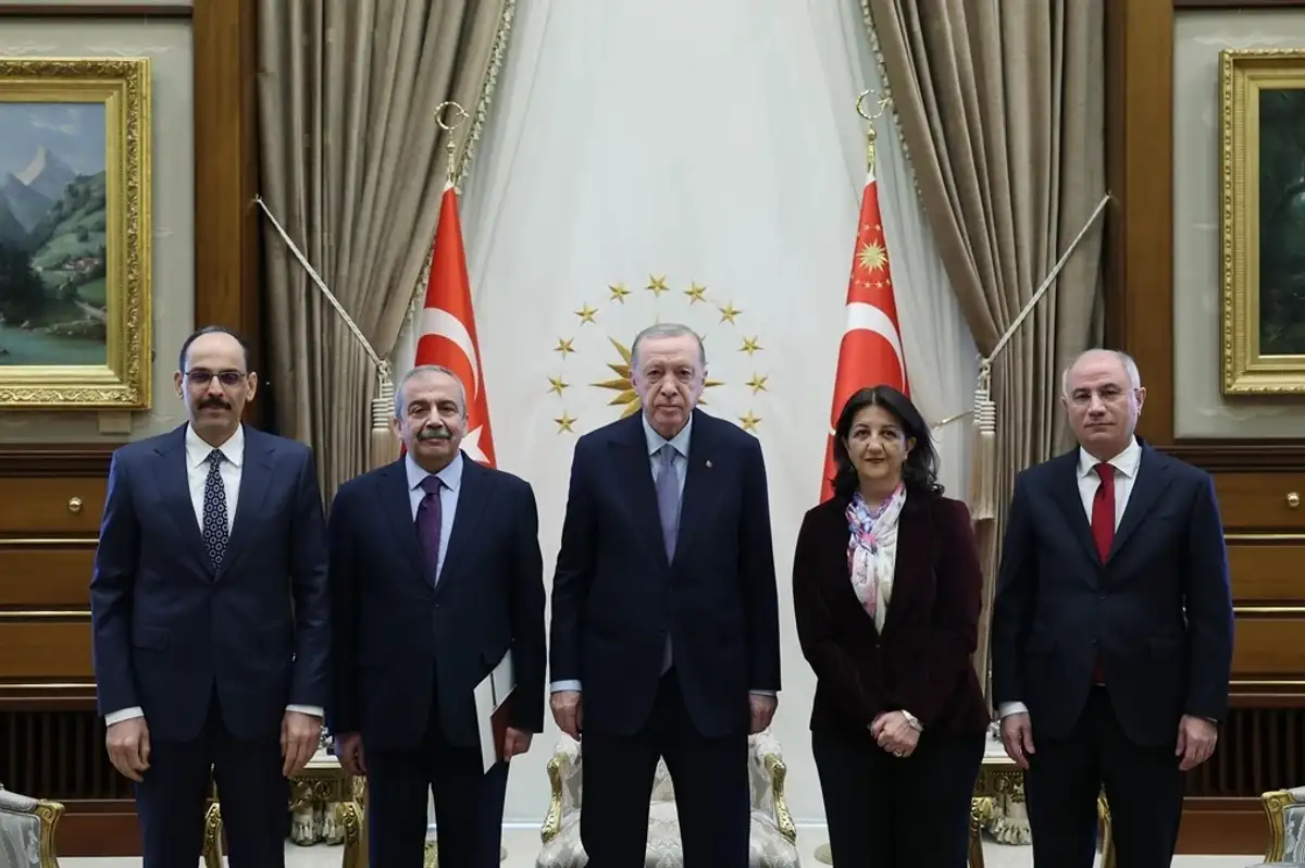Erdoğan-DEM Heyeti Görüşmesi Sona Erdi! İlk Açıklama Sırrı Süreyya Önder'den Geldi