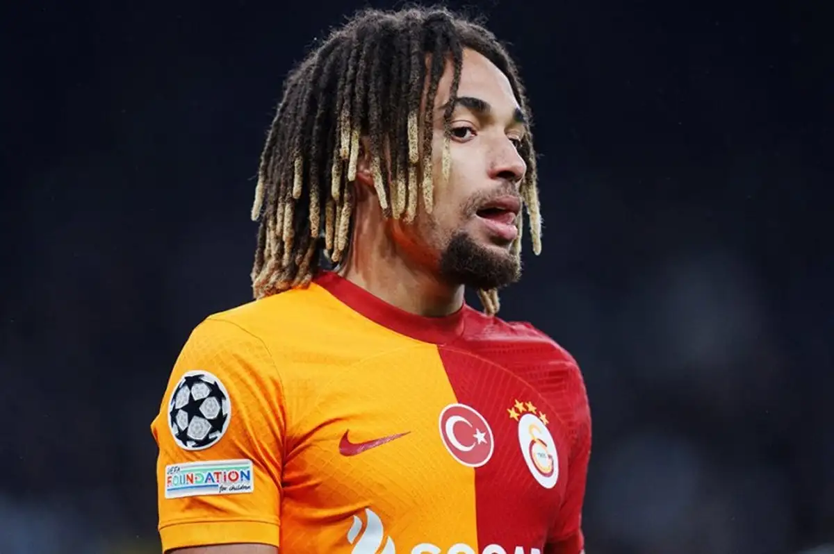 Galatasaray'dan Sacha Boey Hamlesi! Bayern Münih'le Yolun Sonu