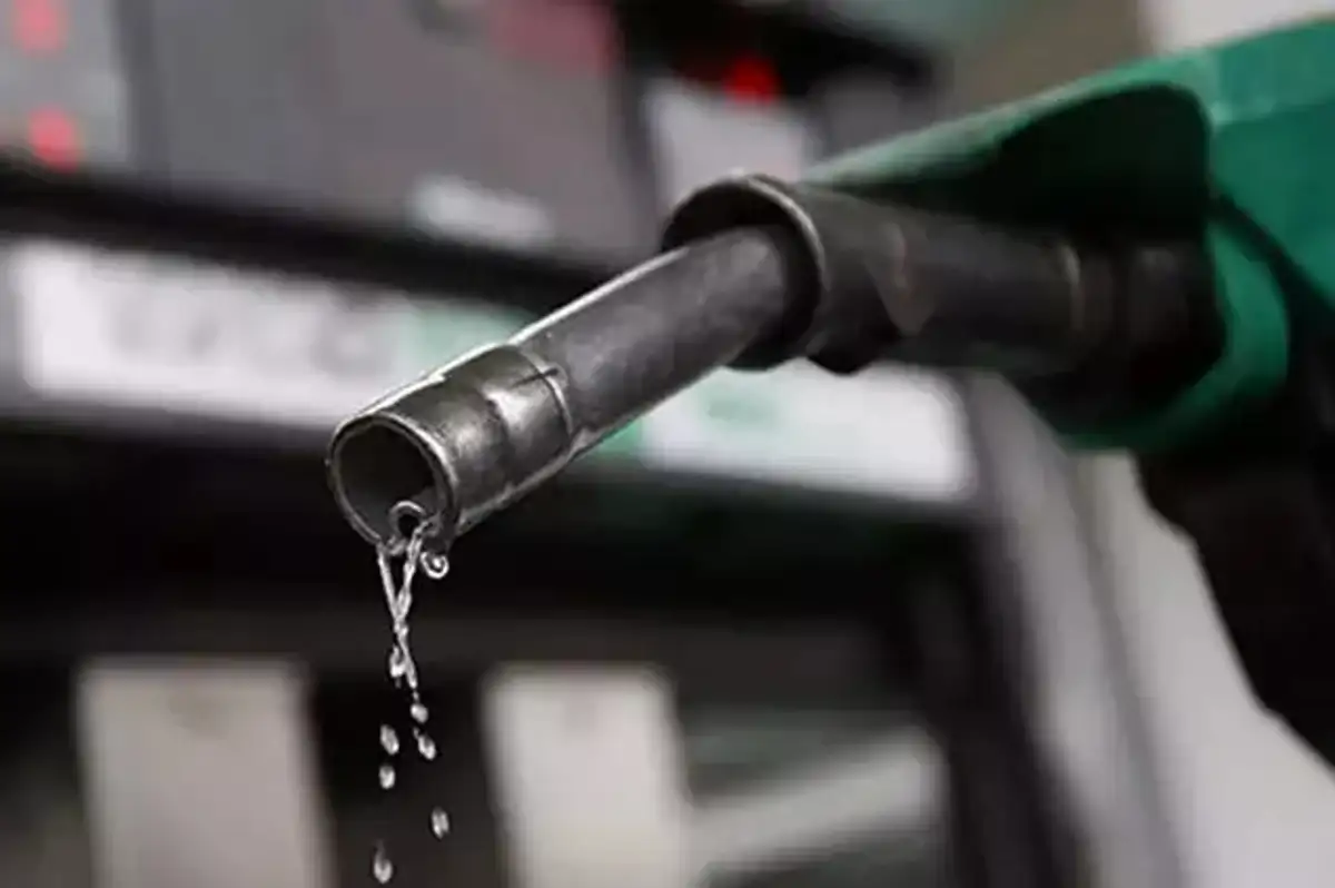 Benzine 81 Kuruş Zam Yapıldı